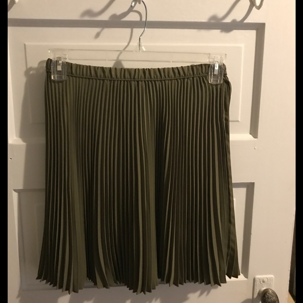 Banana Republic Olive A-Line Skirt